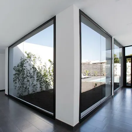 Iconic Lanzarote * Мачер